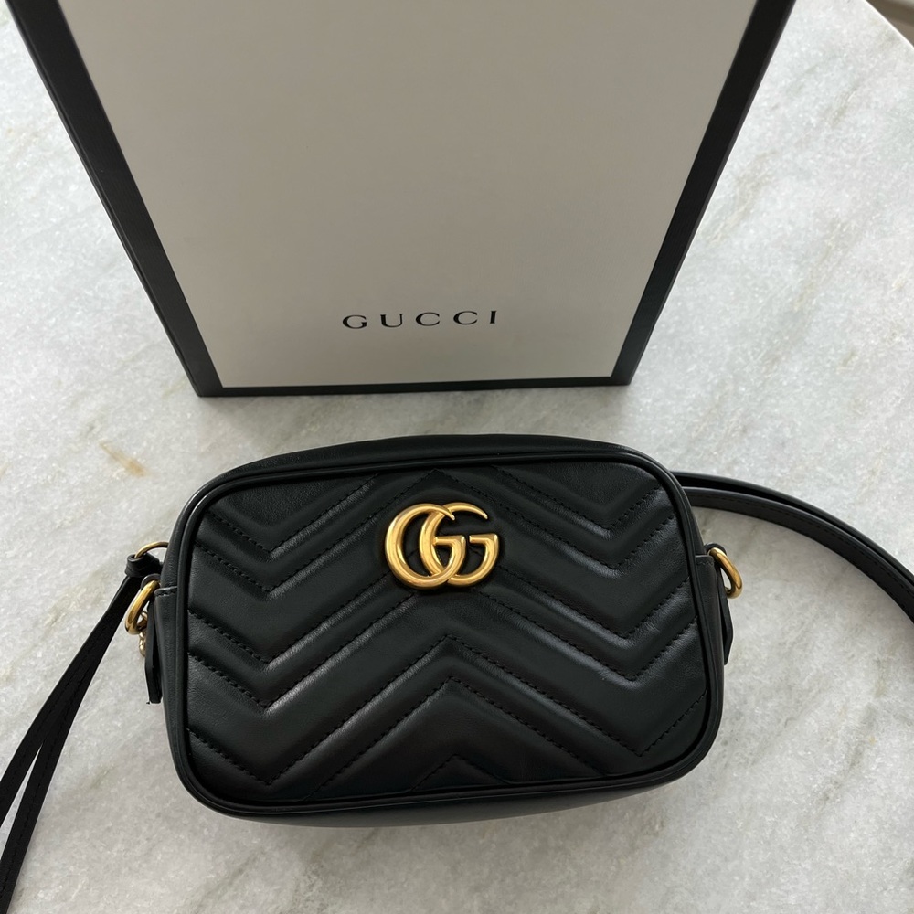 Gucci GG Marmont Matelassé Mini Shoulder Bag